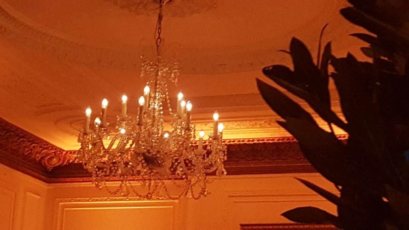 chandelier 1 belgravia.jpg