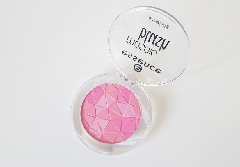 161212-essence-blush2