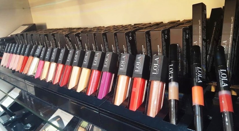 lola-lip-colour-2