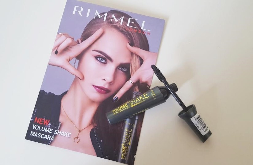 Volume Shake Mascara2